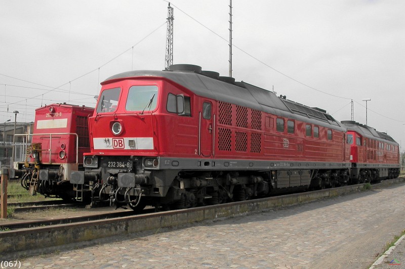 Bahn 067.jpg - Eine der wenigen 2009 noch bestehenden Doppeltraktionen aus Ludmillas. Lok 232 675-9 und 232 384-8 Standort Waren / Müritz
